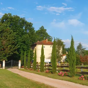 domaine-christanna.midi-pyreneeshotels.com/