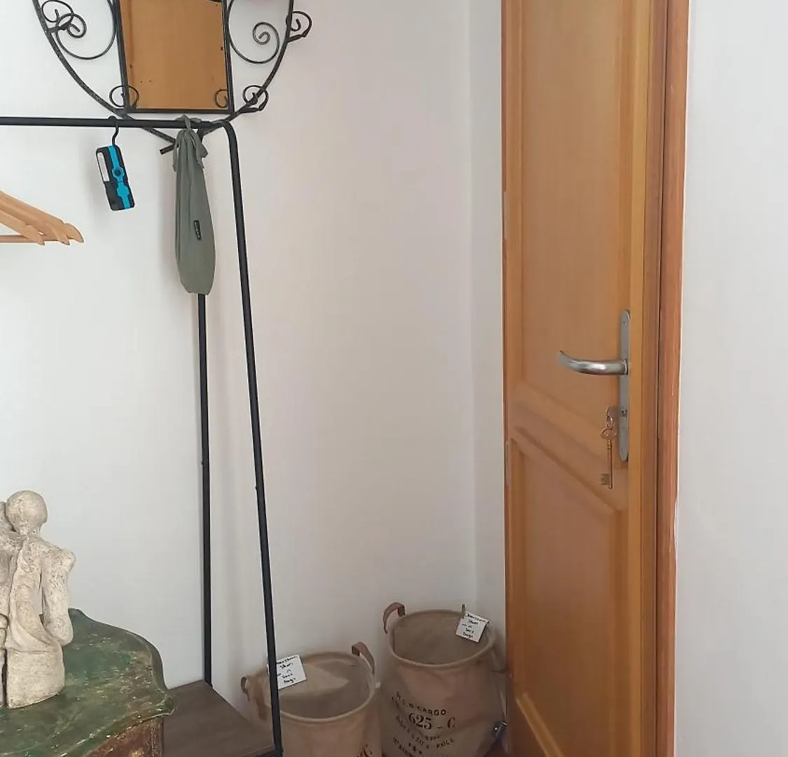 L'Ibrus Blue Bed & Breakfast Belvedere  Belvedere (Alpes-Maritimes)